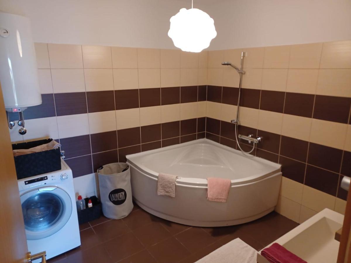 Lara Apartment Solin Chambre photo