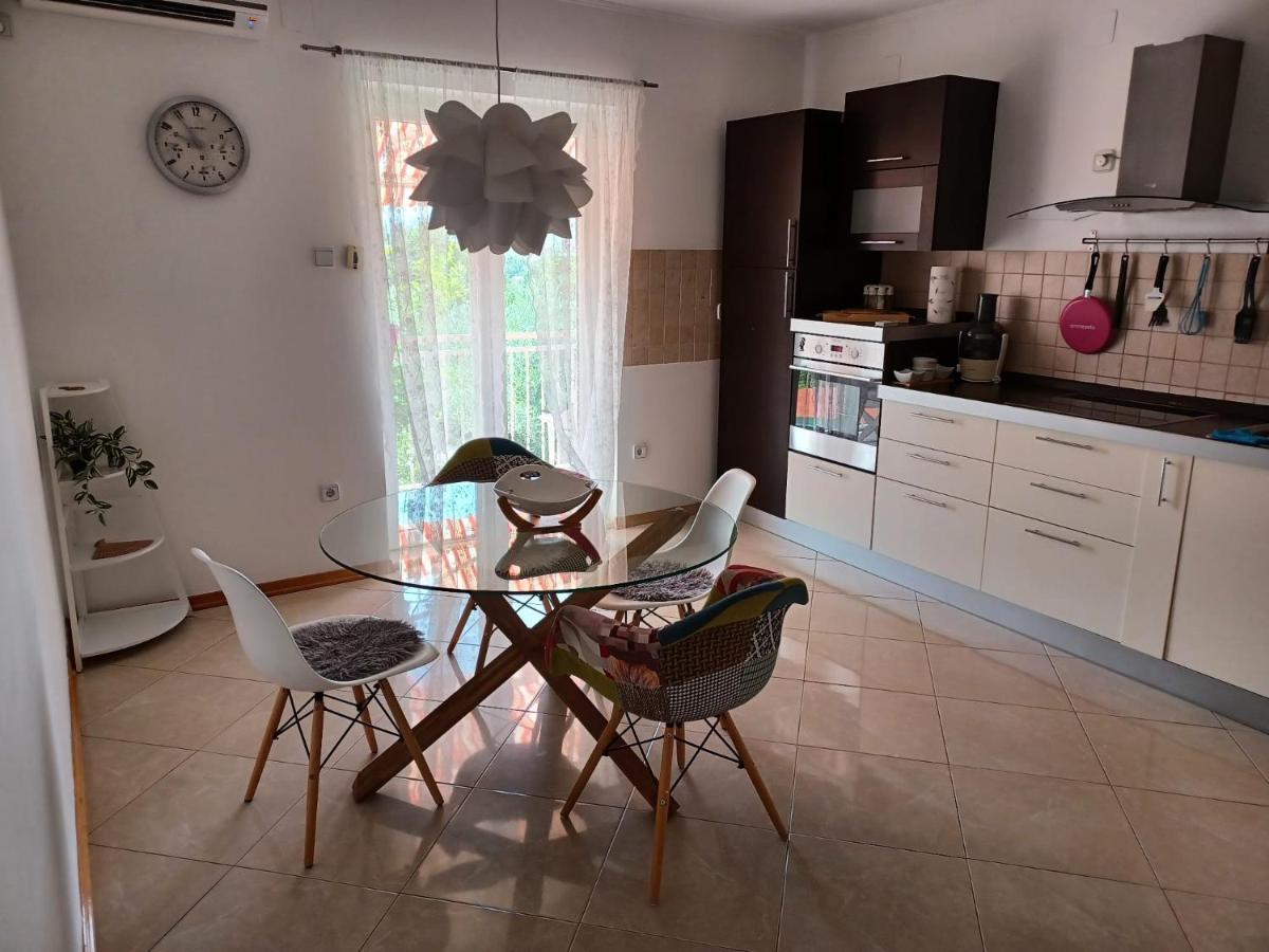 Lara Apartment Solin Extérieur photo
