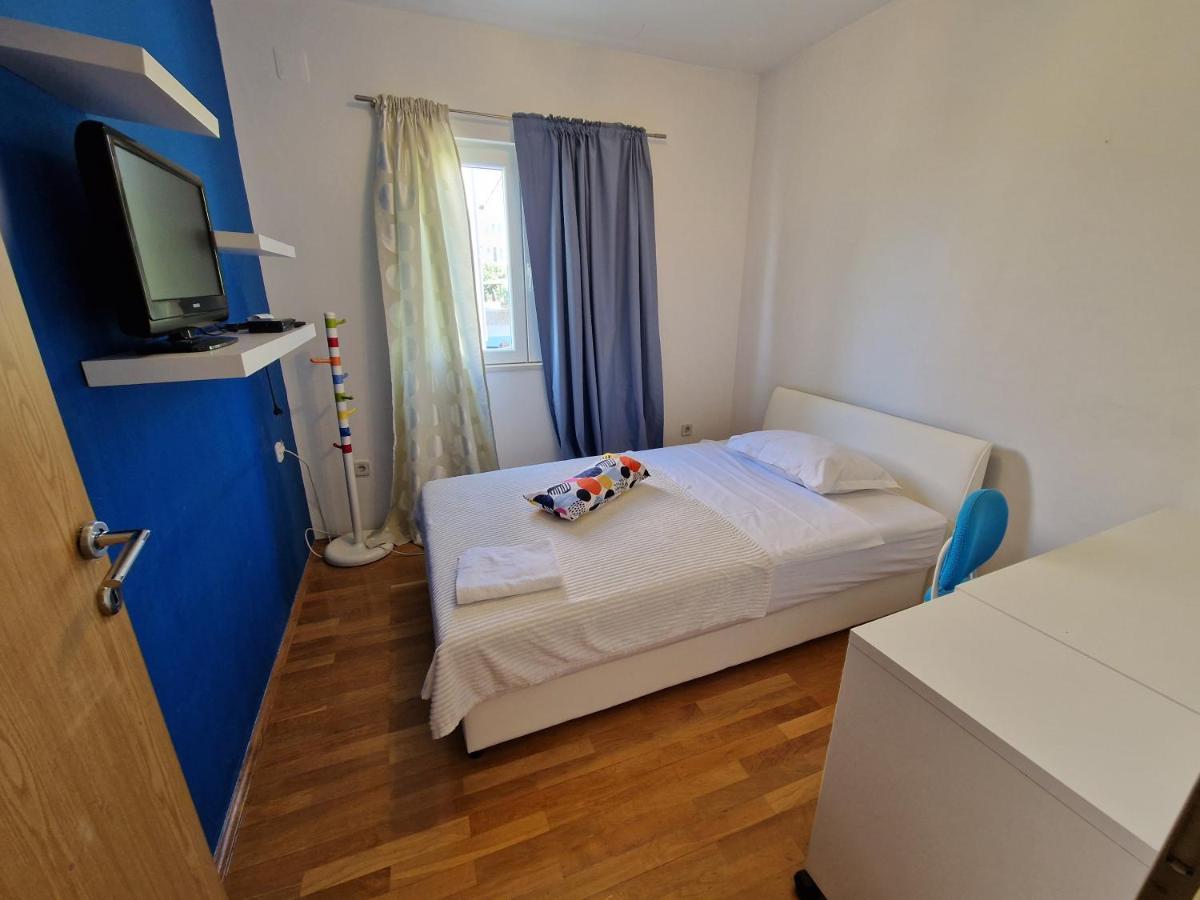 Lara Apartment Solin Extérieur photo
