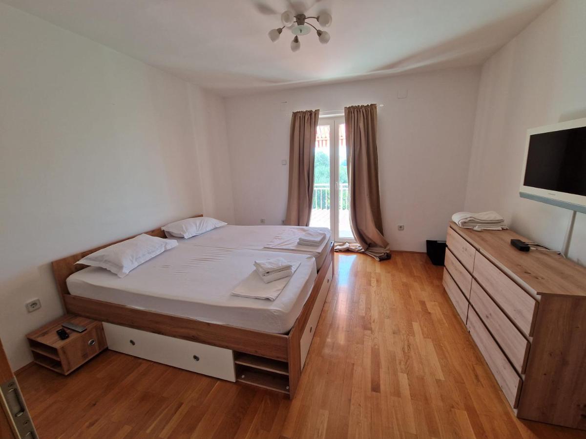 Lara Apartment Solin Extérieur photo